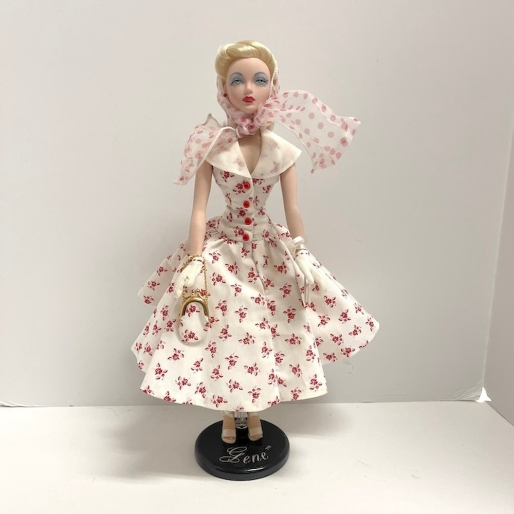 1998 Ashton Drake Mel Odom Incognito Gene Doll with Stand